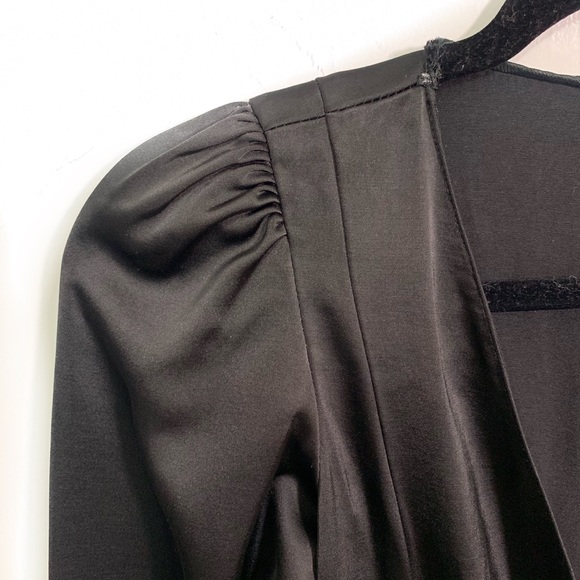 Zara black low V-neck mini dress - Picture 6 of 8